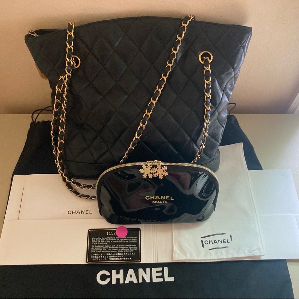 Chanel double chain shoulder shopper tote